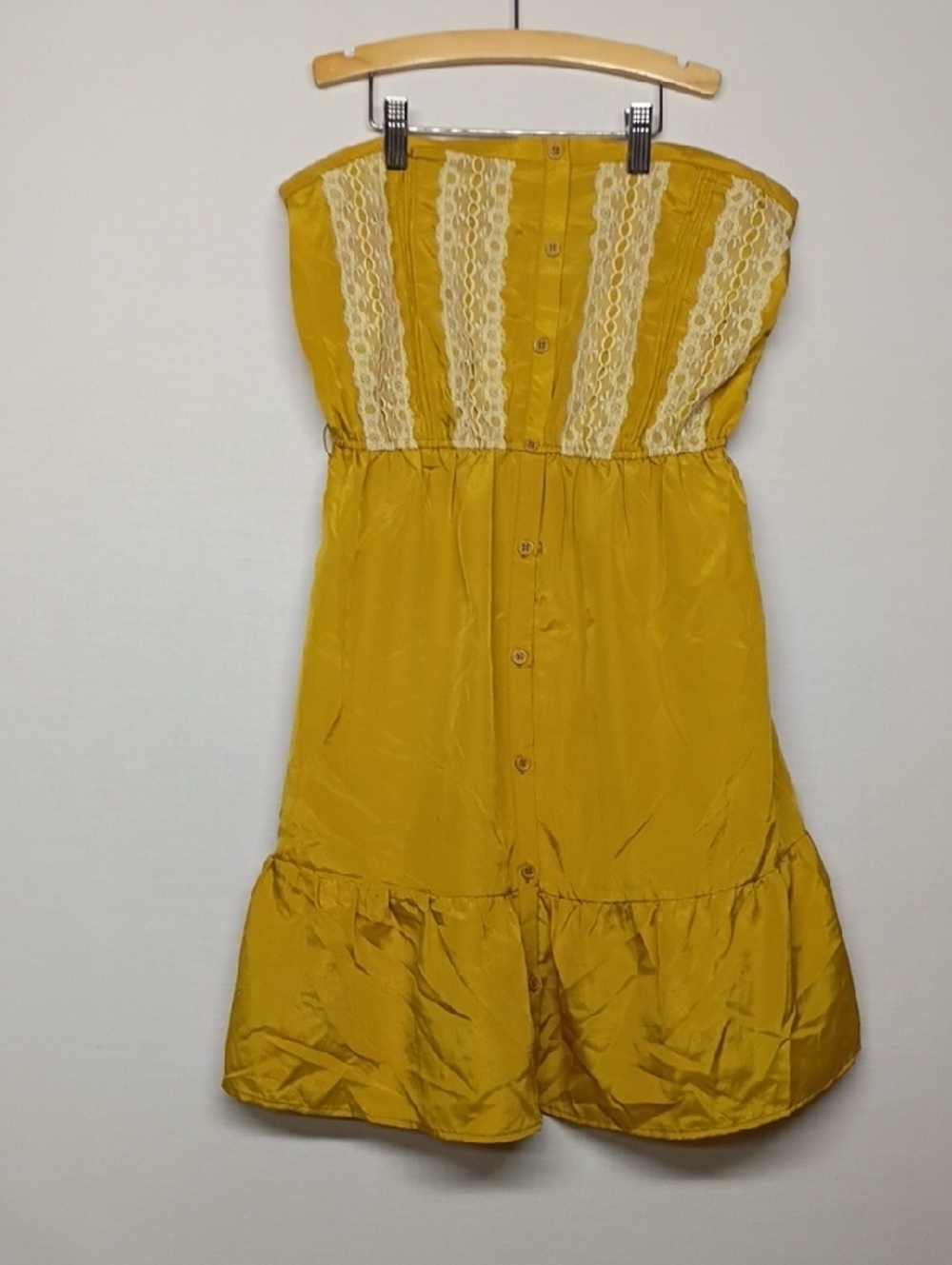 Flying Tomato Strapless Dress with Cream Lace - Picture 2 of 7